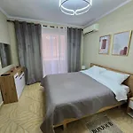 21 Square Oasis