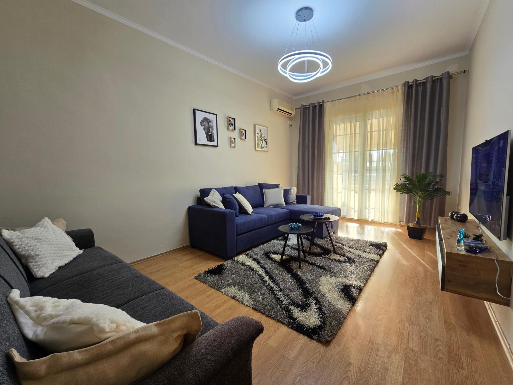 21 Square Oasis